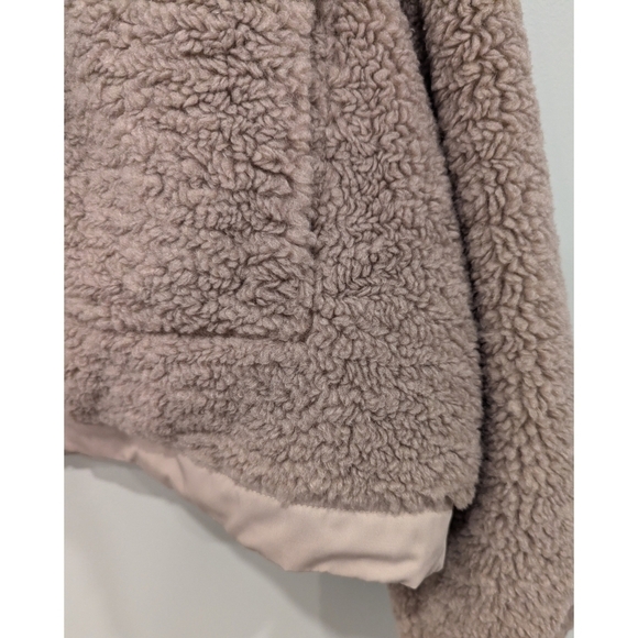 🆕 Lulus Cozy With You Taupe Faux Fur Drawstring Jacket Size XL - Picture 6 of 13